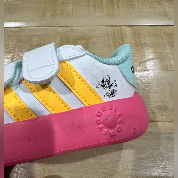 Adidas x disney baby girls kids Minnie Mouse Grandcourt Sneaker tennis shoes - Picture 11 of 15
